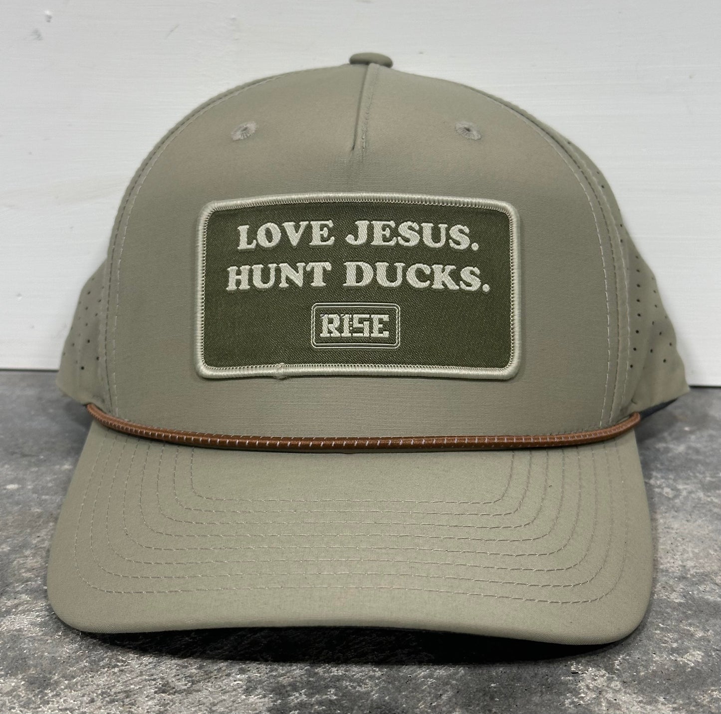 LOVE JESUS. HUNT DUCKS. Patch Hat - Richardson 355