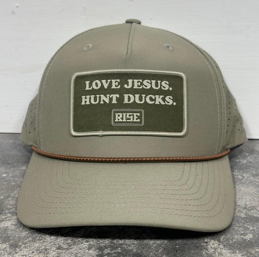LOVE JESUS. HUNT DUCKS. Patch Hat - Richardson 355